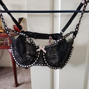 💥SALE💥 NWT VICTORIA SECRET BRA